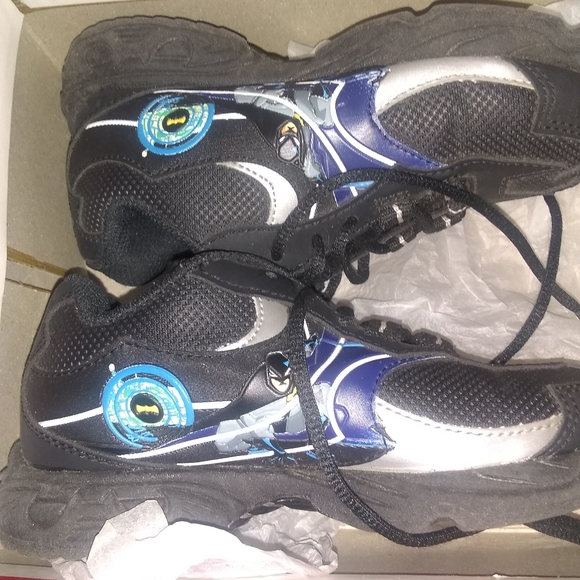 🎉HP🎉New Kids Batman Sneakers - Picture 10 of 13